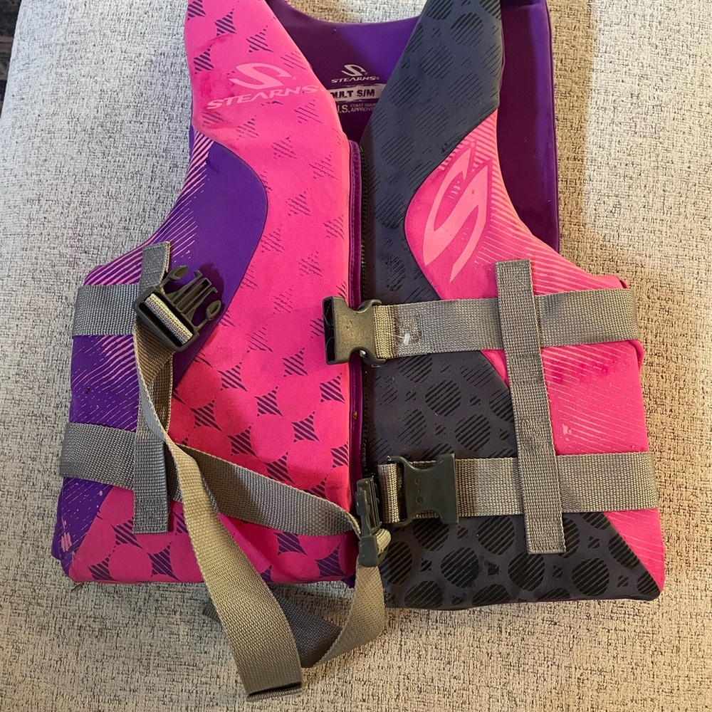 Stearns Pink and Purple Life Vest